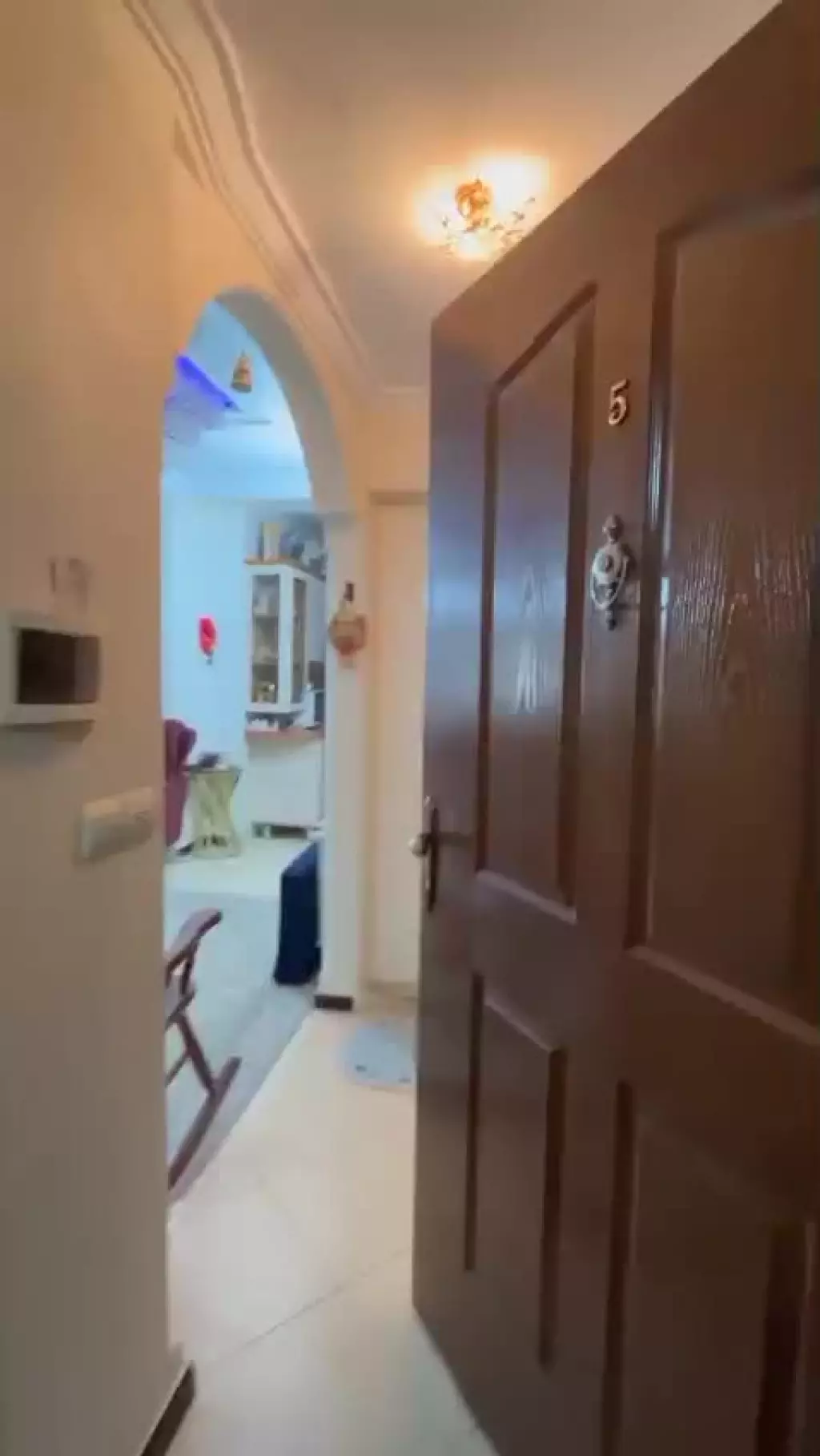 فروش واحدمسکونی/2خواب/نورگیرعالی