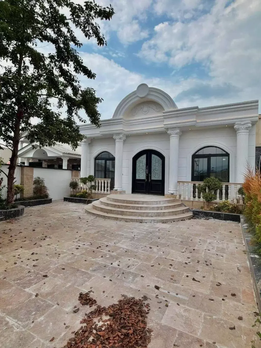 عمارت سفید شمال سنددار با 4 تومن پیش کلید تحویل - تصویر 3