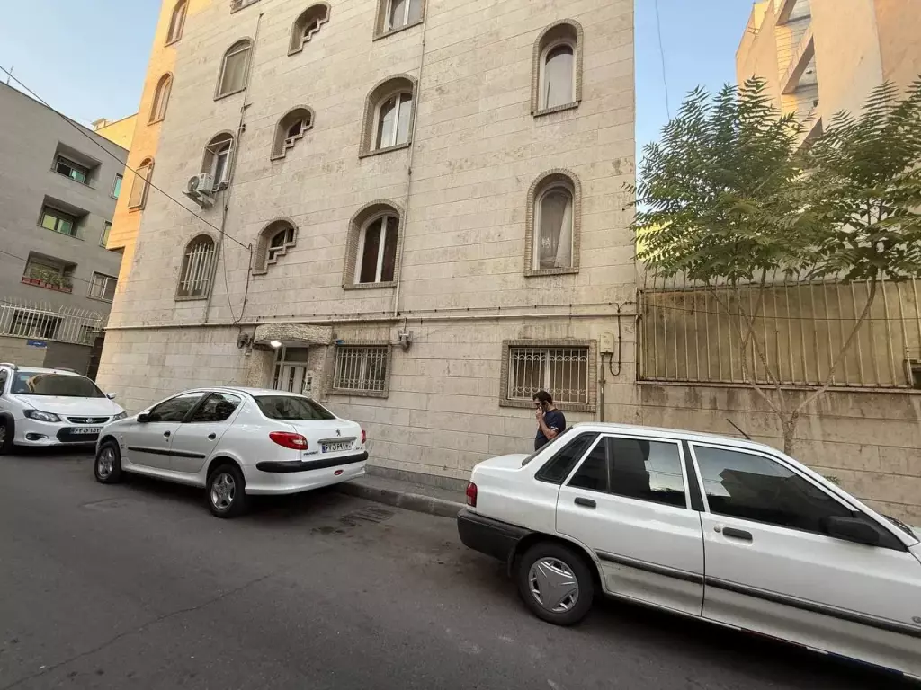 72 متر خ بنایی همکف با حیاط اختصاصی مشجر - تصویر 11