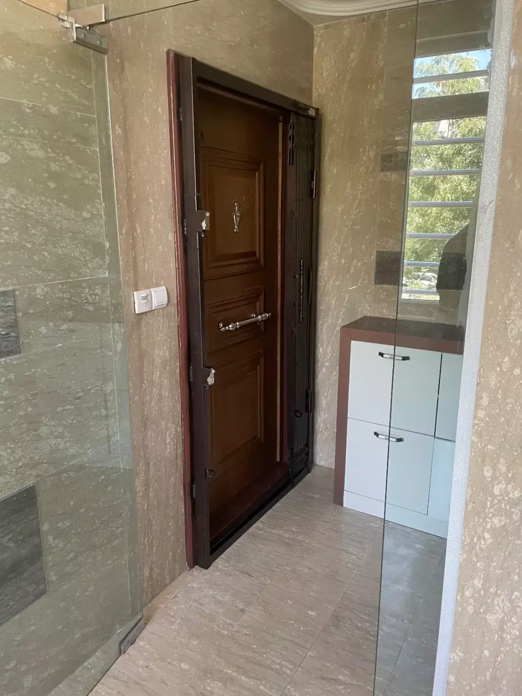 67 متر دو خواب لهراسب