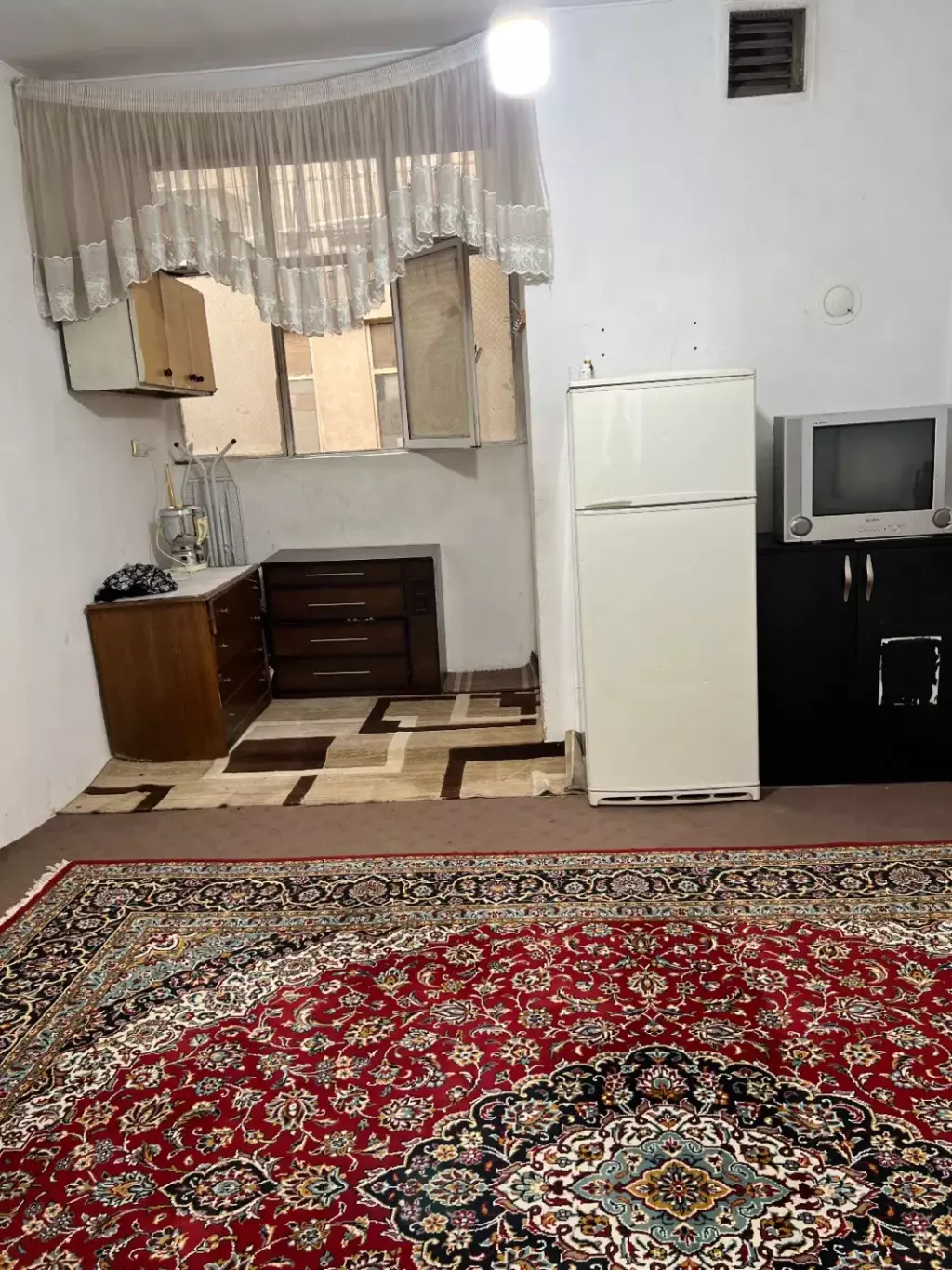 مستغلاتی طبقه 3دارای 3اتاق حمام و دستشویی داخل