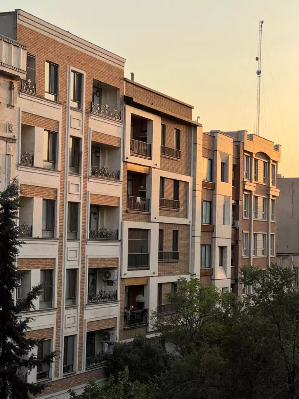 ادیبی خیابان کلیم کاشانی 82متر  تکواحدی - تصویر 2