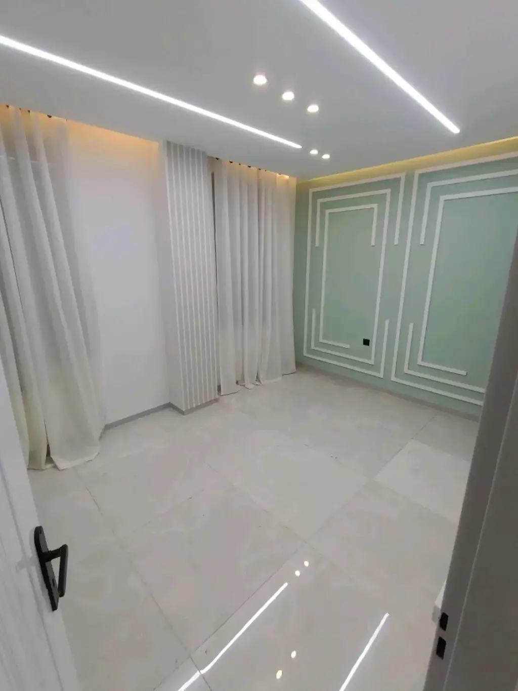 54م/تاپ لوکیشن پارکینگ /سندتک برگ - تصویر 11