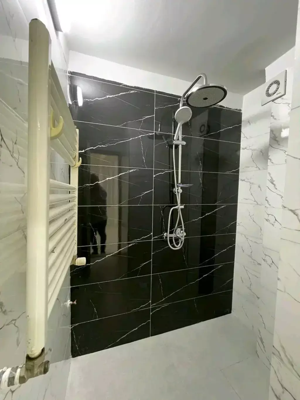 54م/تاپ لوکیشن پارکینگ /سندتک برگ - تصویر 12