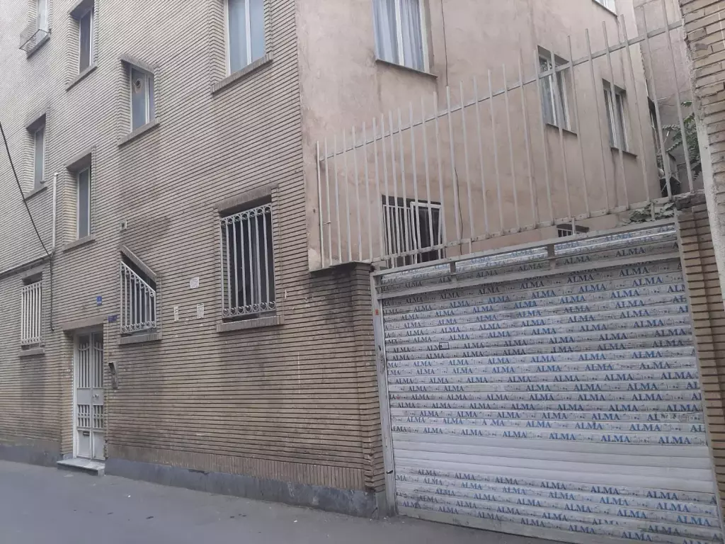 44 متر مترو مدنی