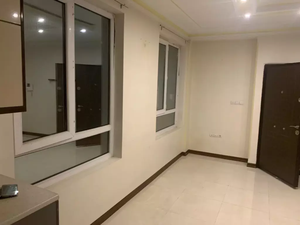 رودکی دو نبش نورگیر مناسب سخت پسندان