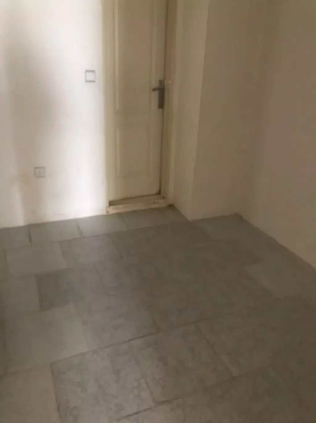 مغازه تجاری300 متر بر نازی اباد