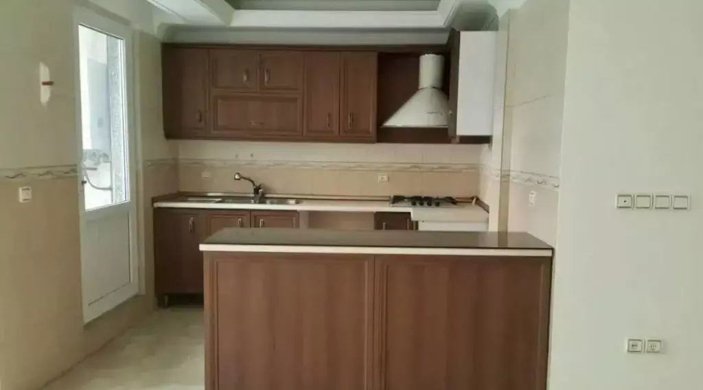 زعفرانیه نیازاده/80متر2خواب/همکف کاملا بازسازی شده - تصویر 2