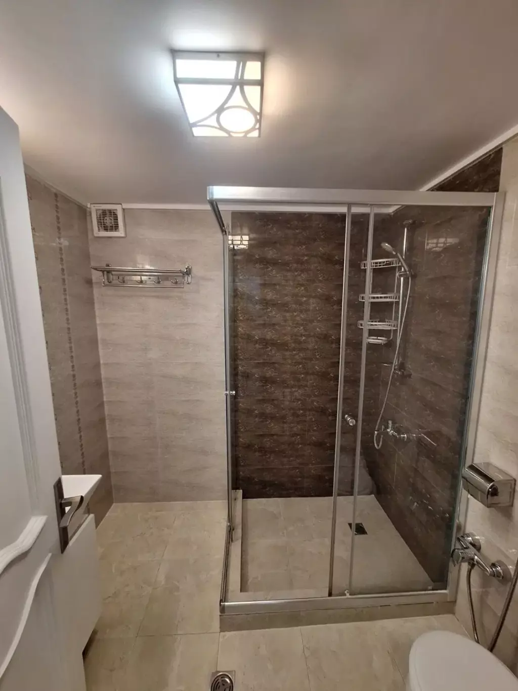 اجاره 120 متر دو خواب آجودانیه - تصویر 5