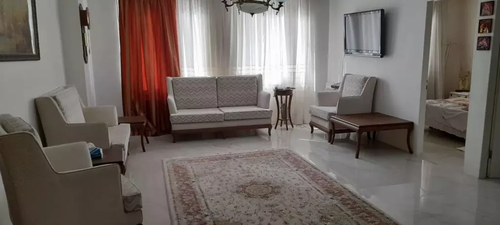 آپارتمان سعادت آباد 75 متری / قابل تهاتر