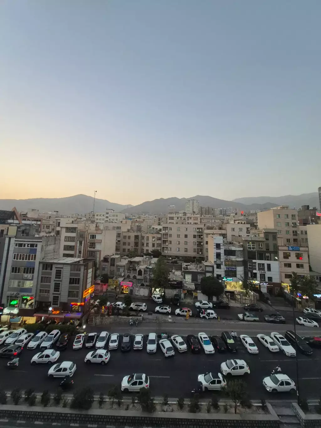 اجاره اطاق در دفتر وکالت(سعادت آباد) - تصویر 3