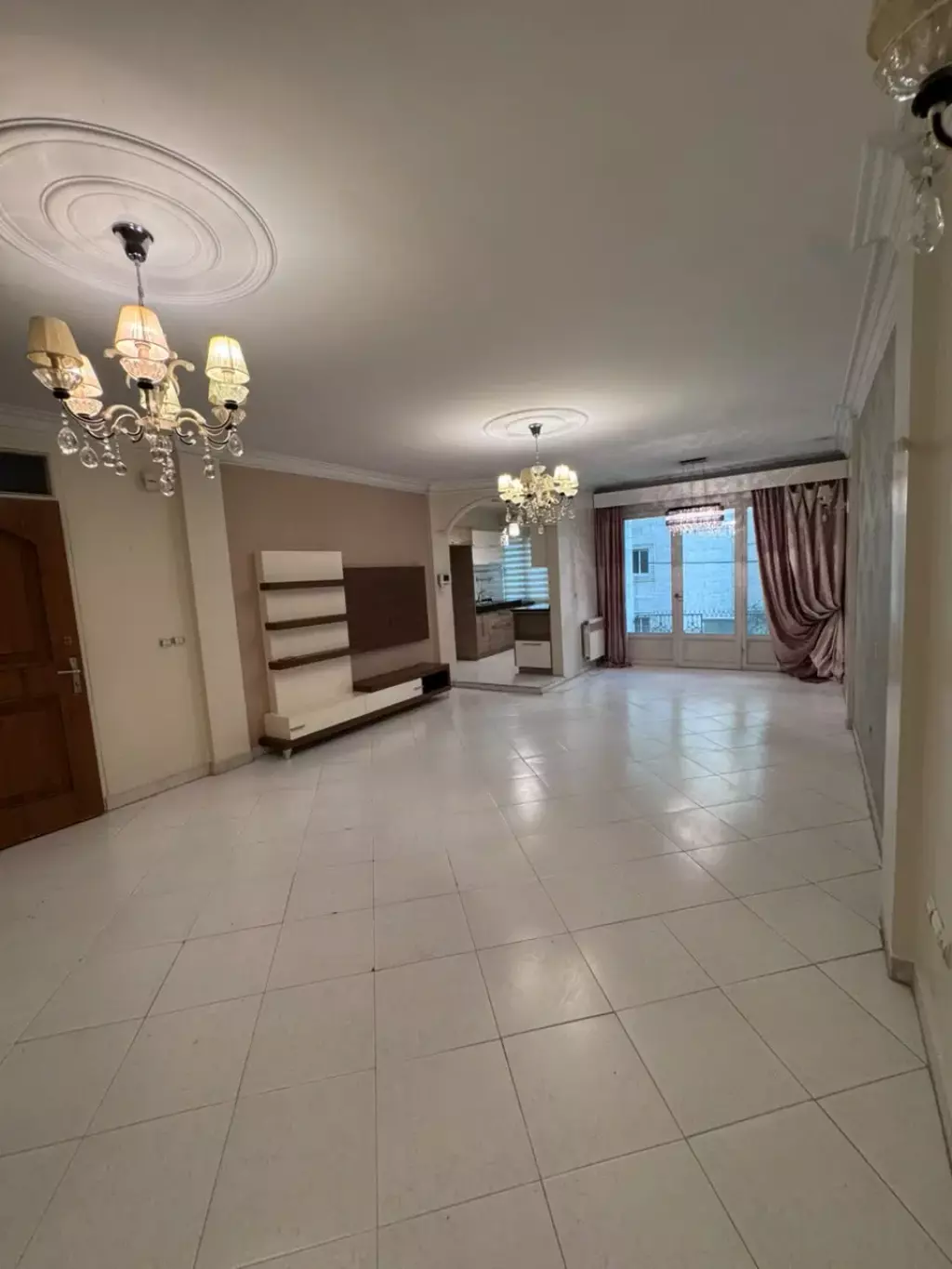 واحد 94 متری/دوخواب /خ نامجو/فول امکانات /رهن کامل