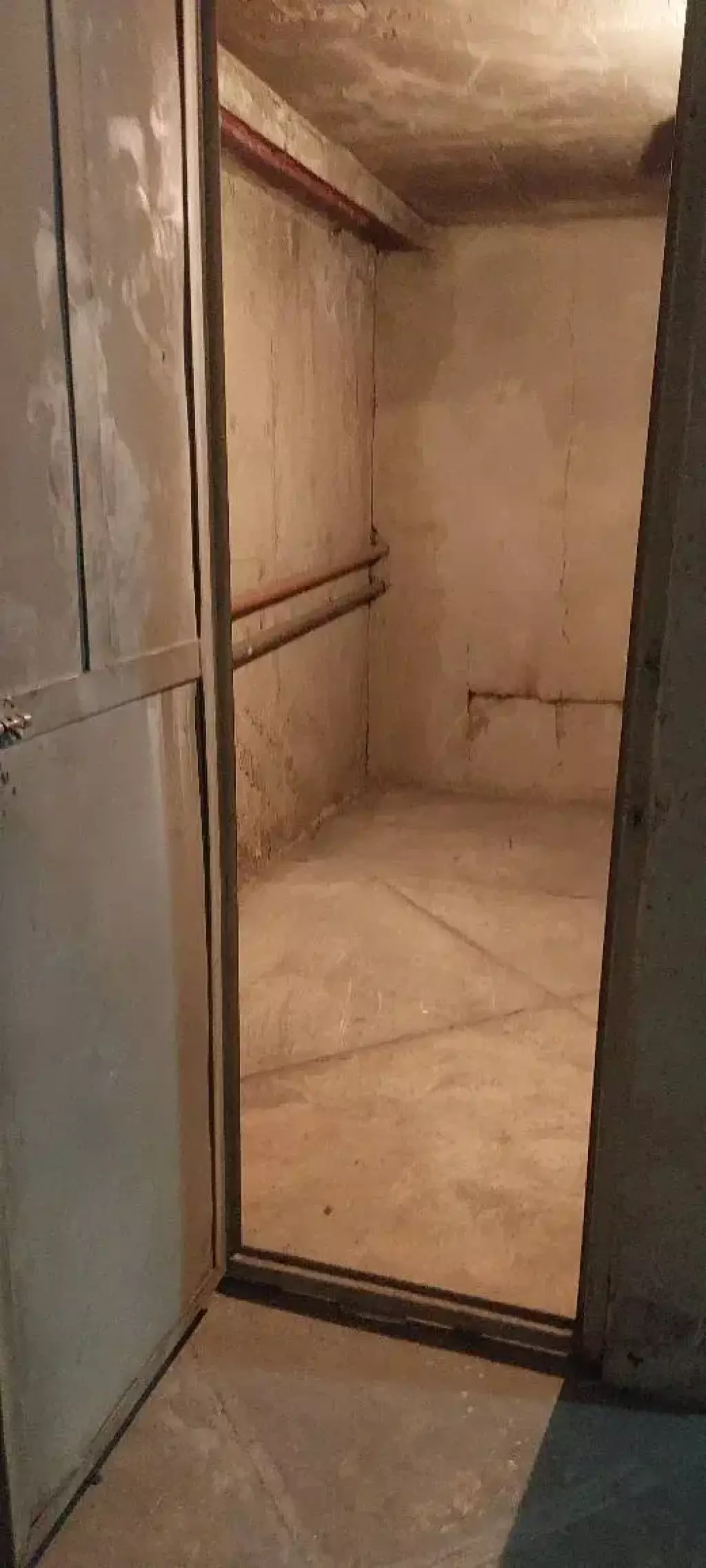 اجاره اداری و تجاری 7 متری در عباس‌آباد - تصویر 4