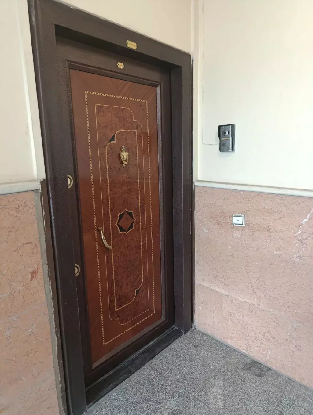اجاره اداری و تجاری 60 متری در پامنار