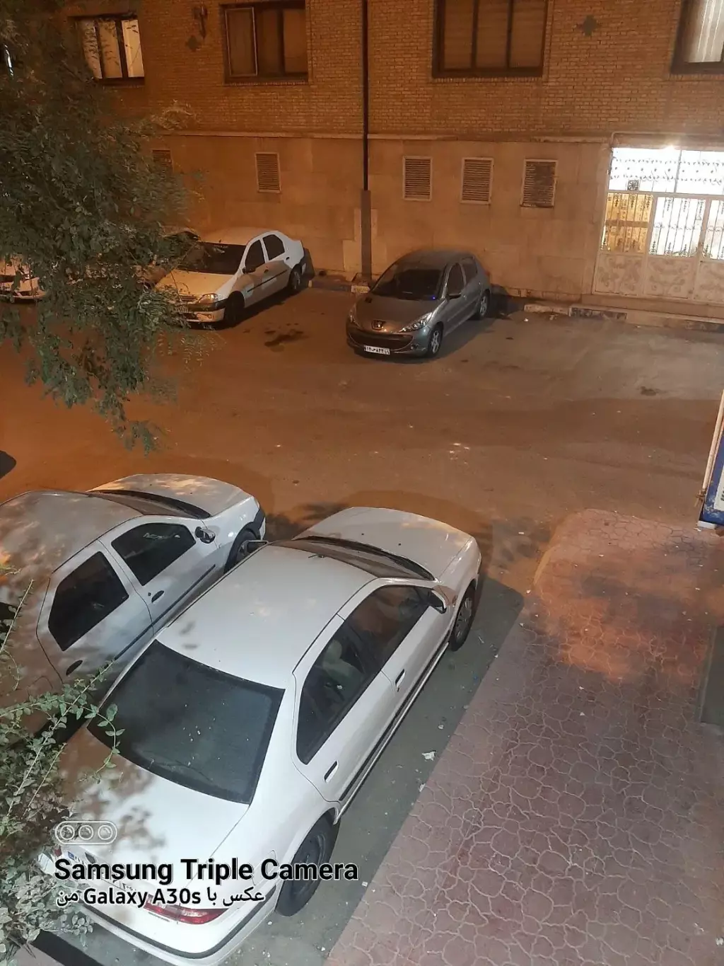 فروش آپارتمان 110 متری در بروجردی - تصویر 2