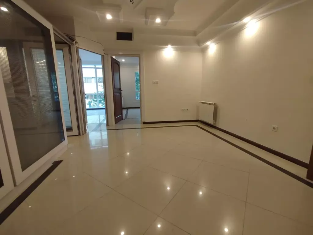 اجاره اداری و تجاری 70 متری در ونک