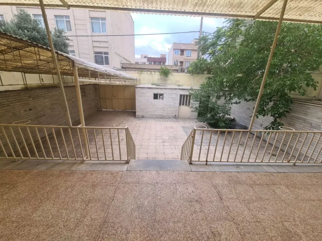 اجاره خانه و ویلا 250 متری در ویلاشهر