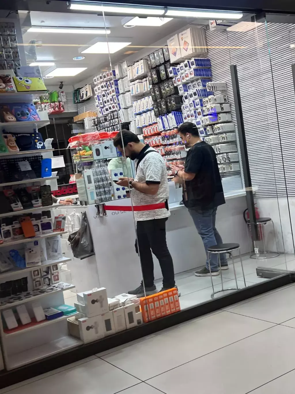 اجاره اداری و تجاری 26 متری در فردوسی - تصویر 2