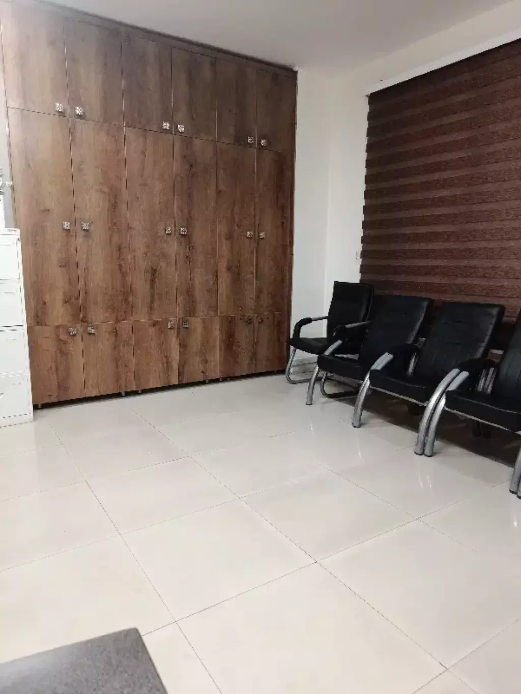 اجاره اداری و تجاری 40 متری در گلستان (شهرک راه آهن)