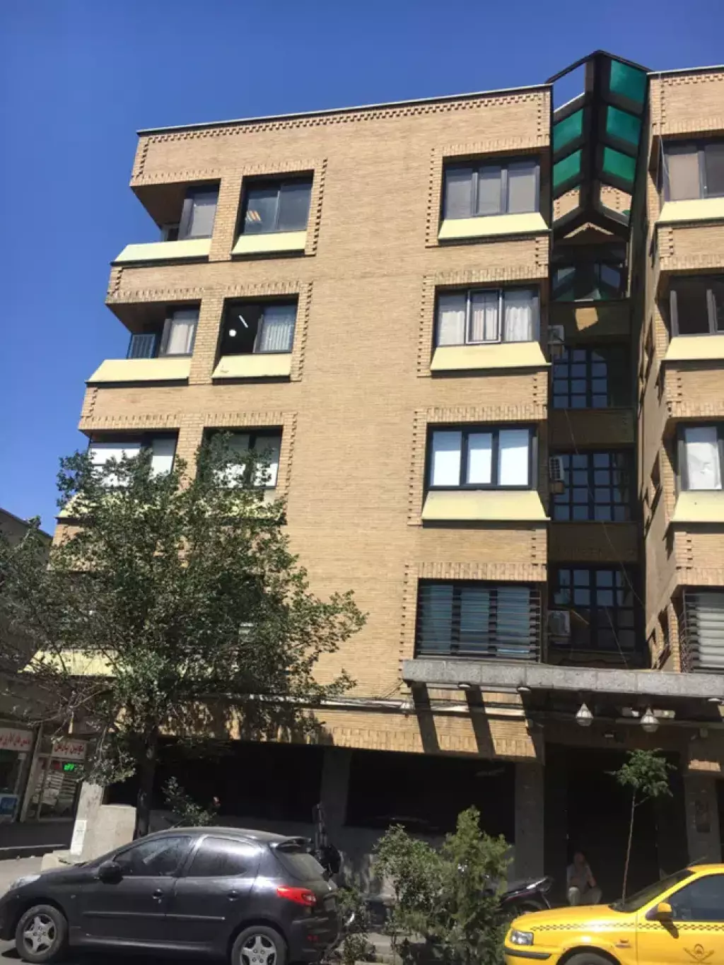فروش اداری و تجاری 78 متری در ایرانشهر
