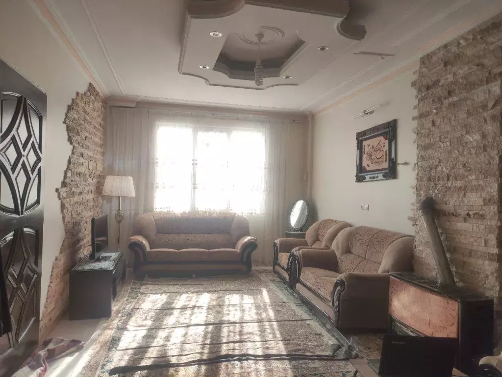 فروش آپارتمان 57 متری در مینای شمالی (مخبر)