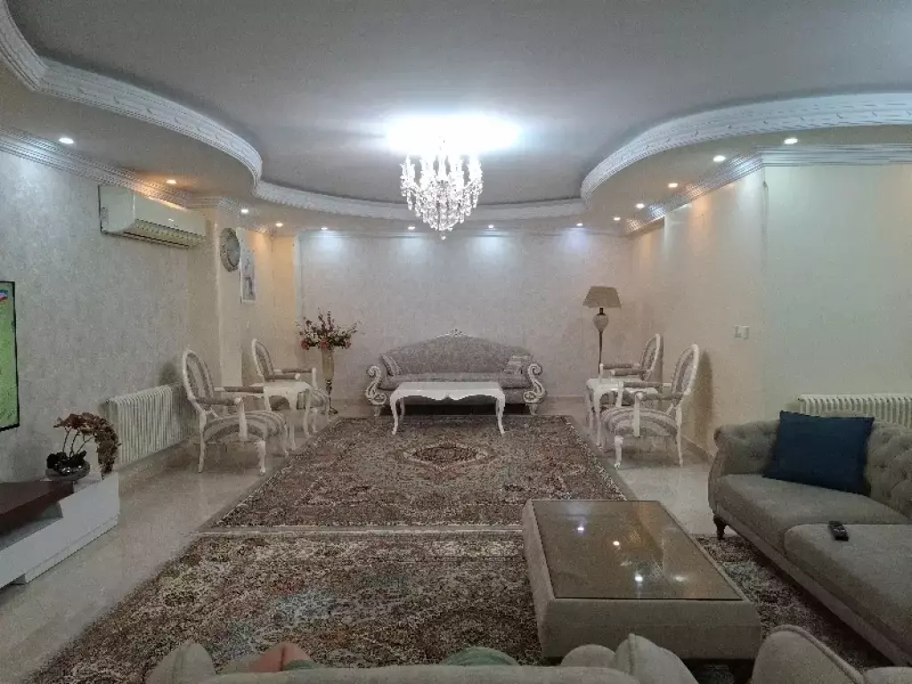 فروش آپارتمان 115 متری در یاخجی آباد