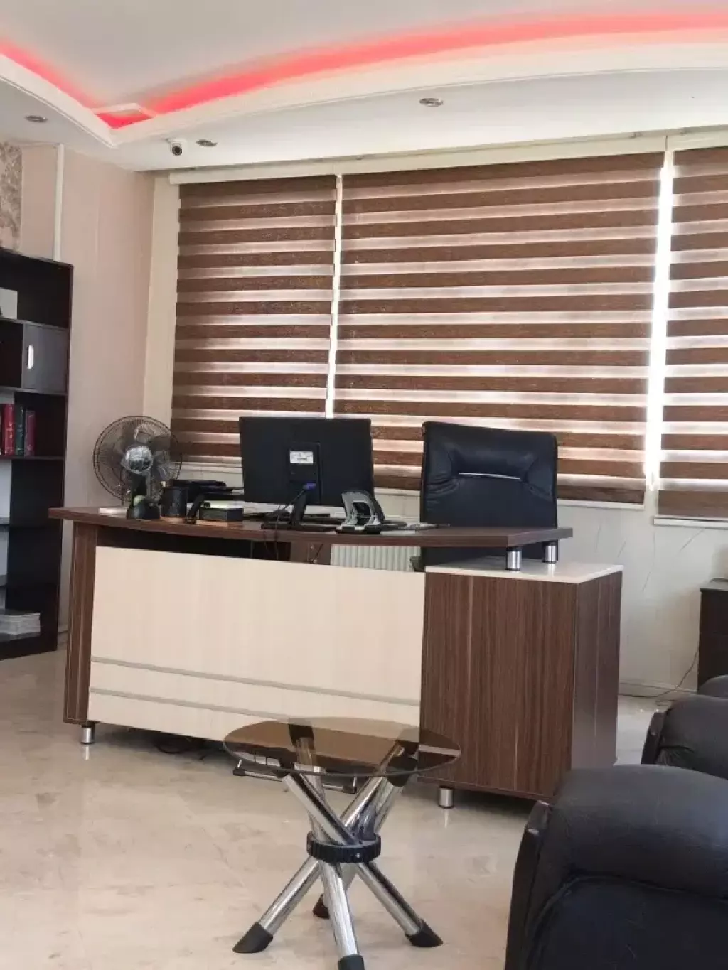 اجاره اداری و تجاری 60 متری در دریا