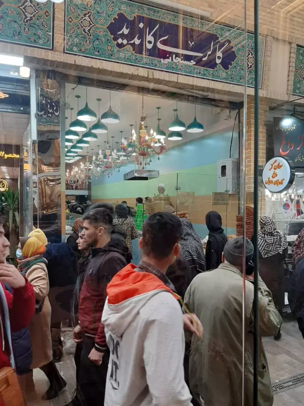 فروش اداری و تجاری 250 متری در بازار