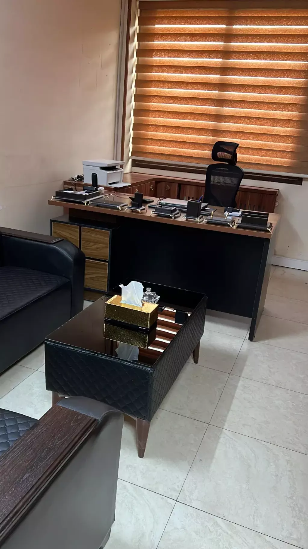 اجاره اداری و تجاری 80 متری در بهارستان