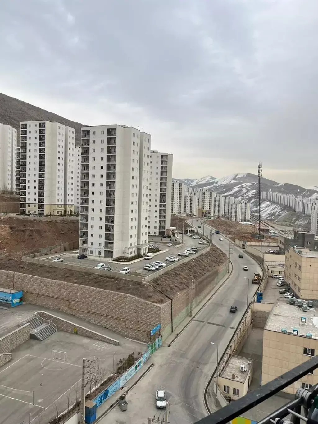 فروش آپارتمان 87 متری در پرستار