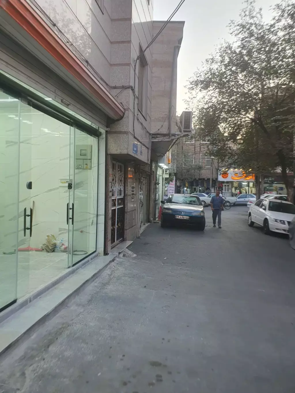 اجاره اداری و تجاری 65 متری در نعمت‌آباد