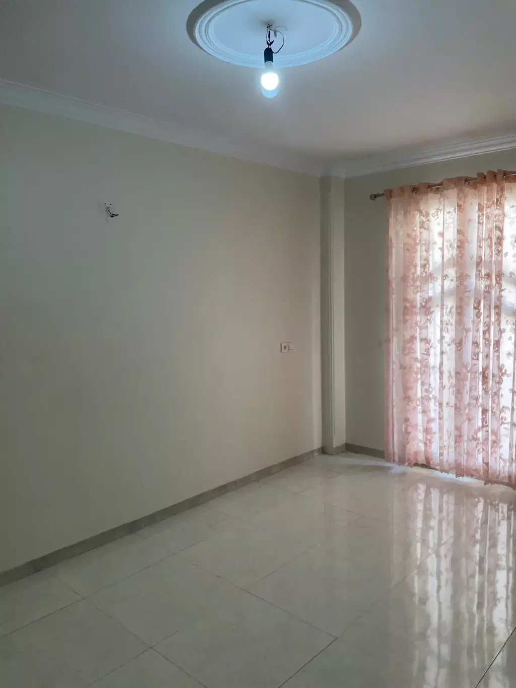 اجاره آپارتمان 85 متری در حکمت