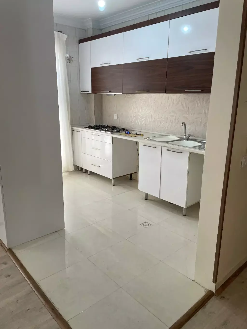 اجاره آپارتمان 85 متری در حکمت - تصویر 3
