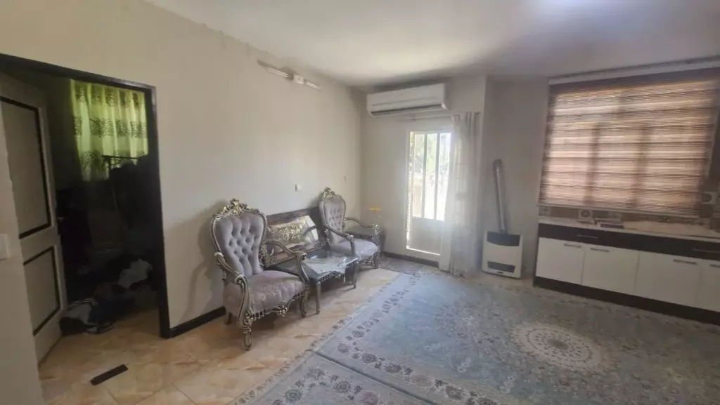 اجاره اداری و تجاری 100 متری در استخر
