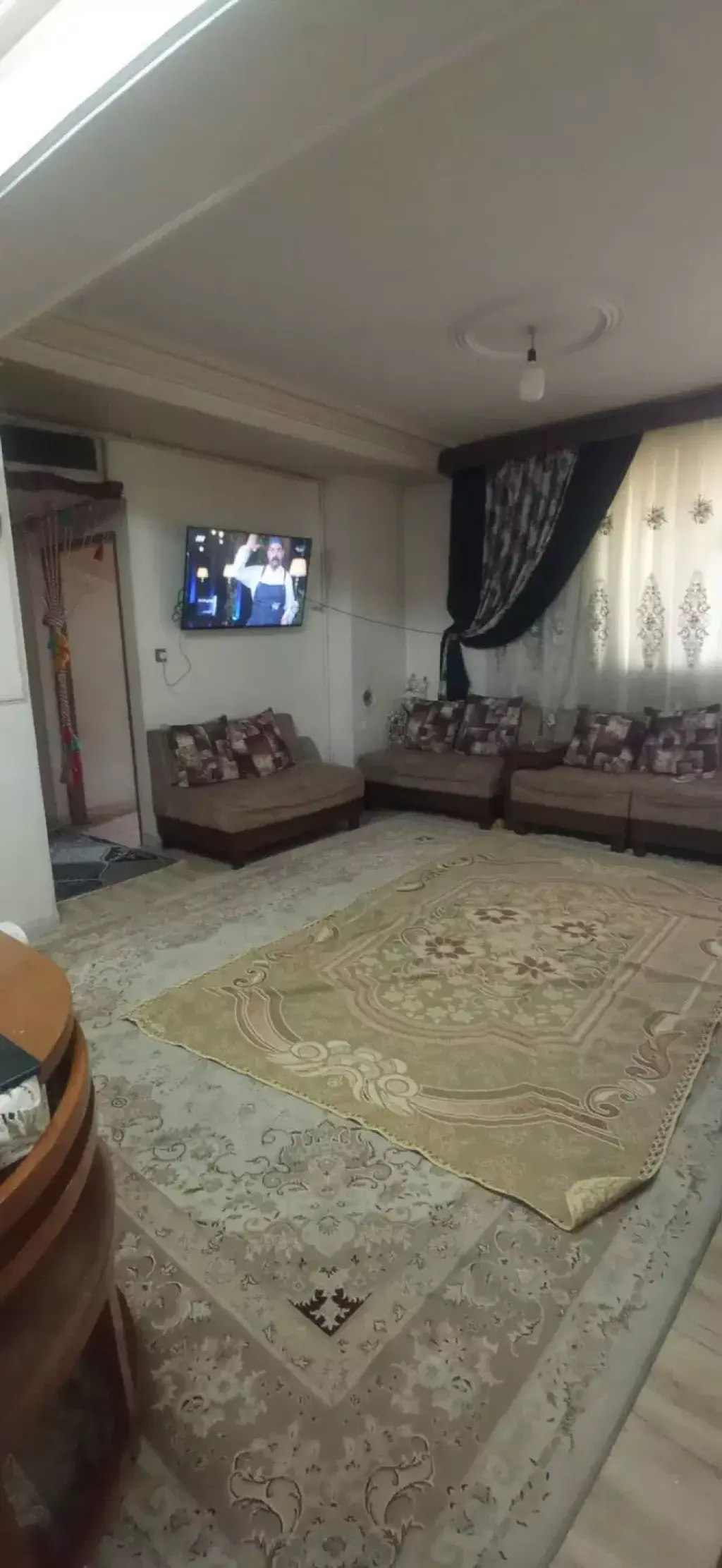 فروش آپارتمان 90 متری در سیزده آبان