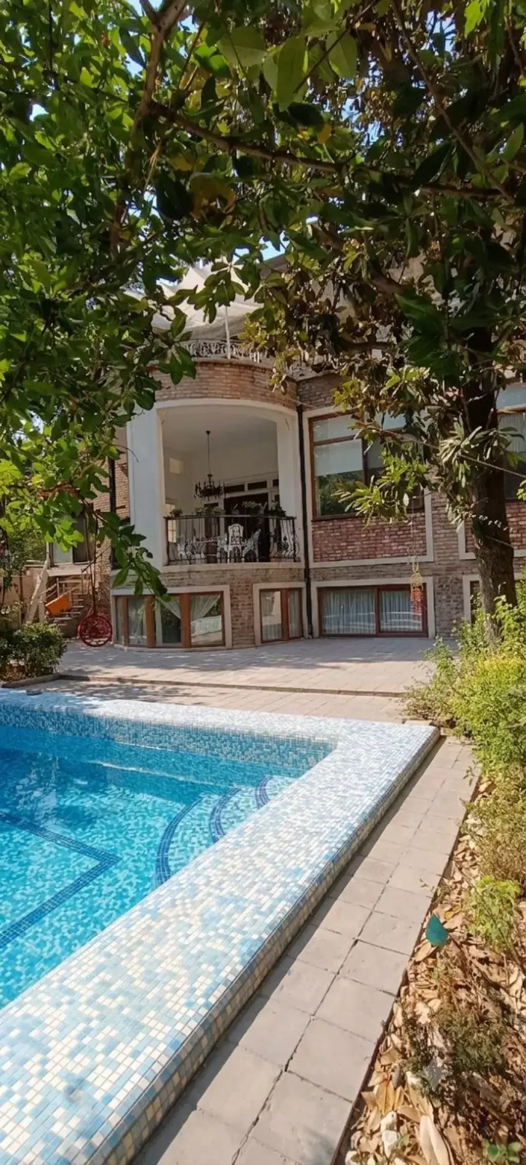 اجاره خانه و ویلا 930 متری در زرگنده