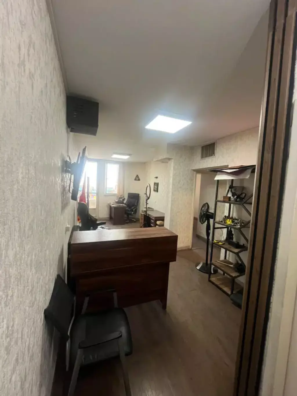 اجاره اداری و تجاری 68 متری در صادقیه