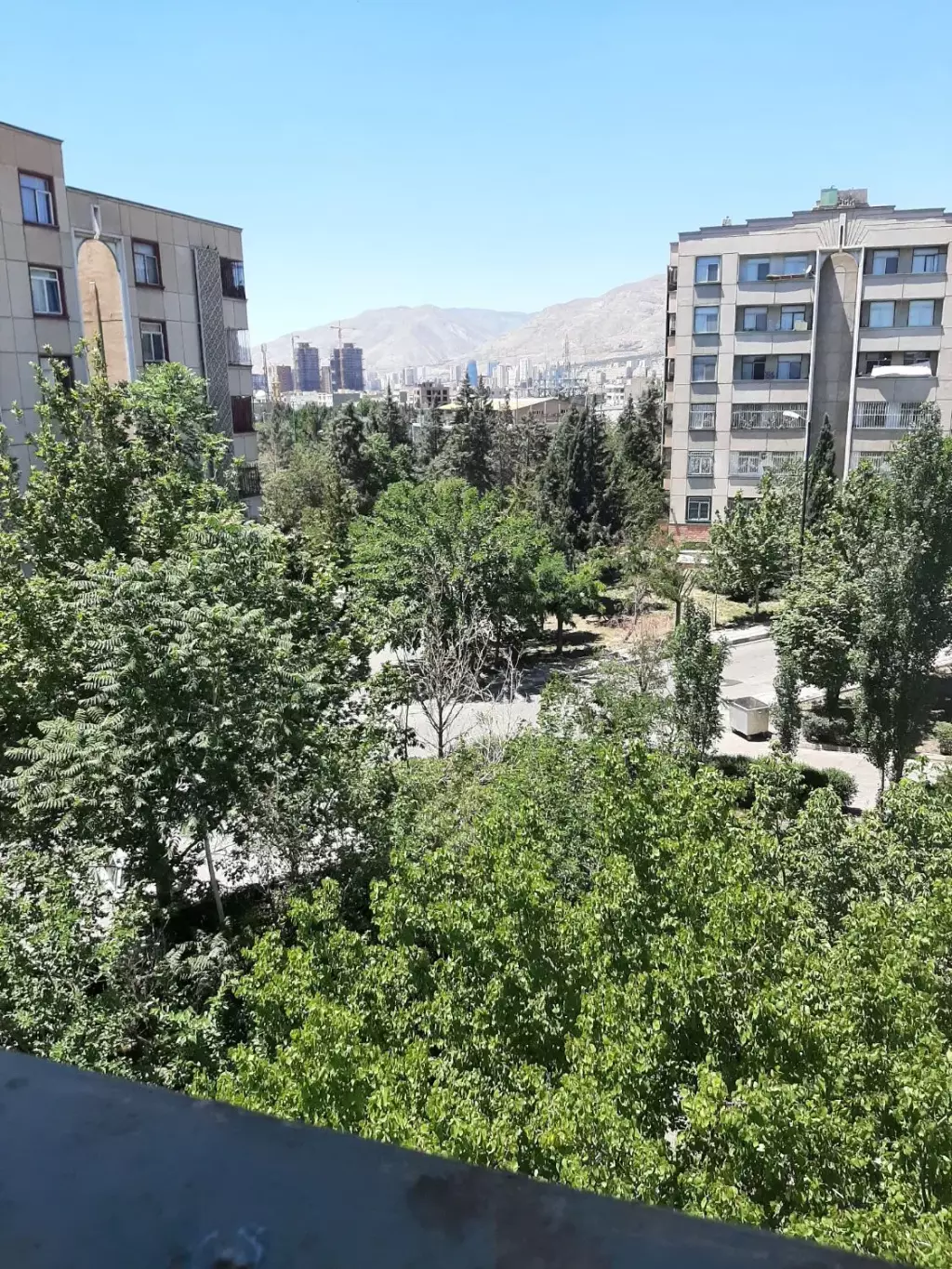فروش آپارتمان 107 متری در ورزشگاه آزادی