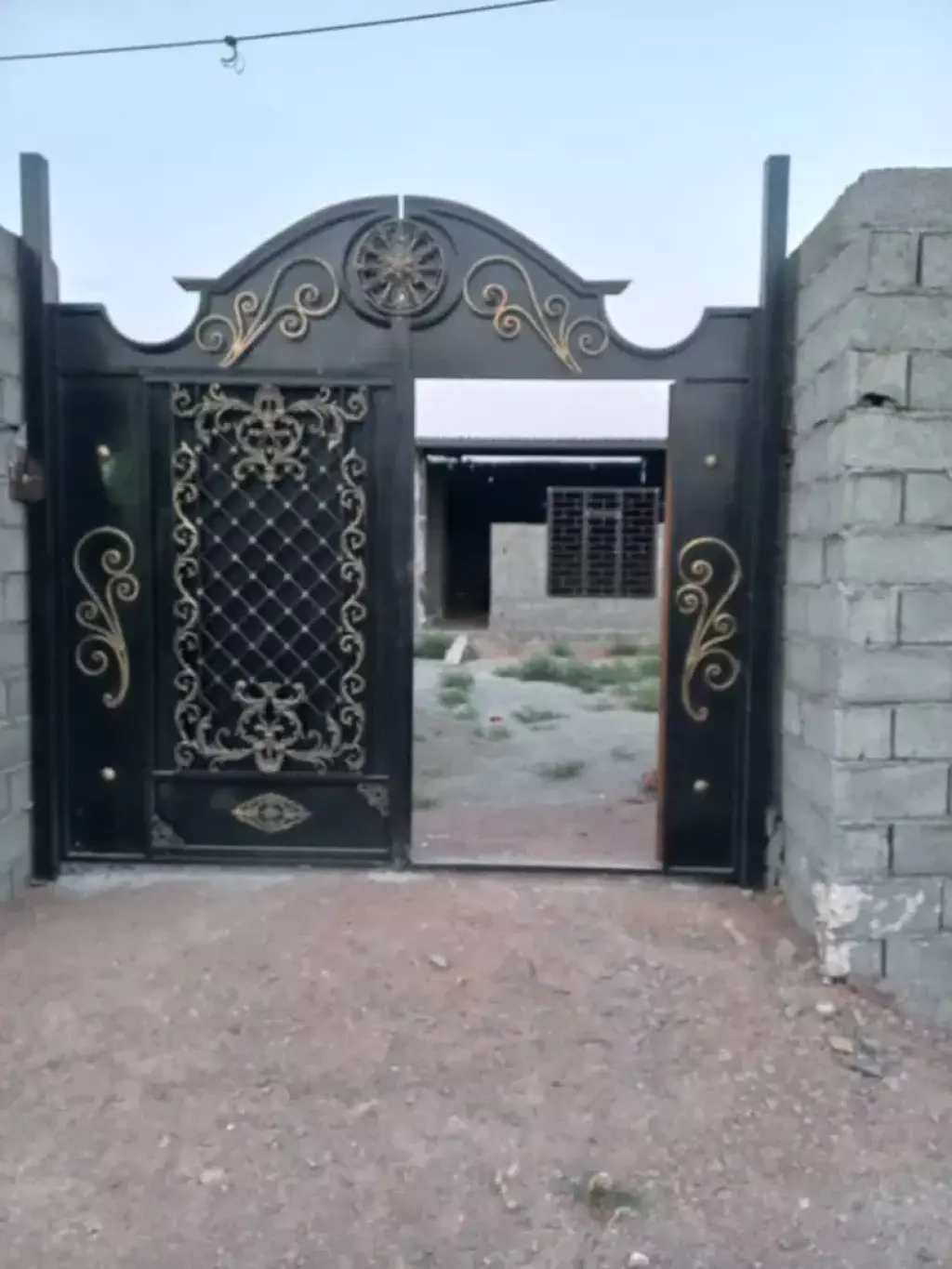 فروش خانه و ویلا 200 متری در جمال‌زاده