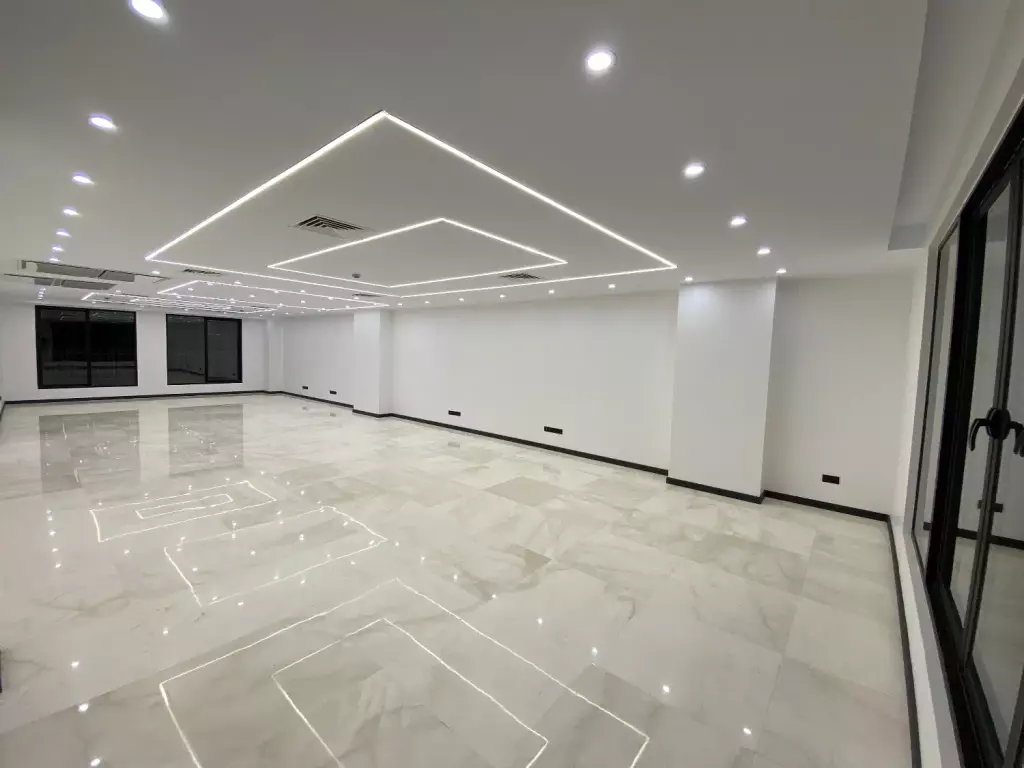 فروش اداری و تجاری 870 متری در شهرک غرب