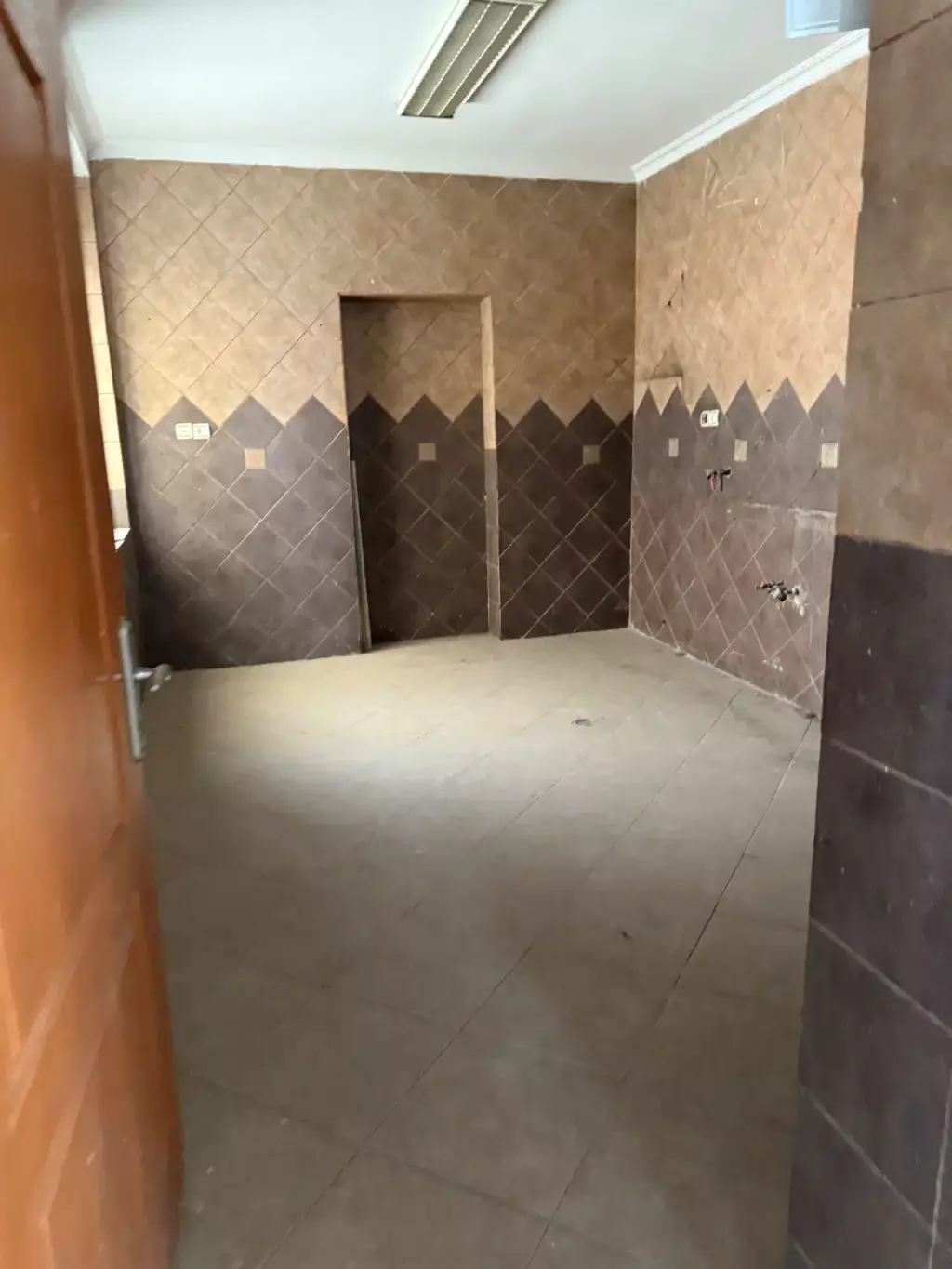 فروش اداری و تجاری 194 متری در گیشا - تصویر 6