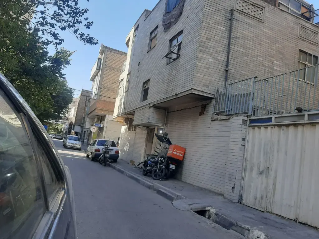 فروش زمین و کلنگی 120 متری در شهید رجایی - تصویر 3