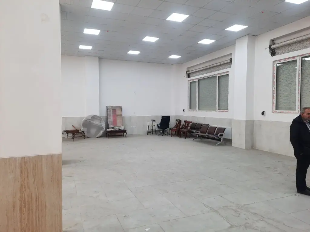 فروش اداری و تجاری 100 متری در شهرک غزالی - تصویر 2