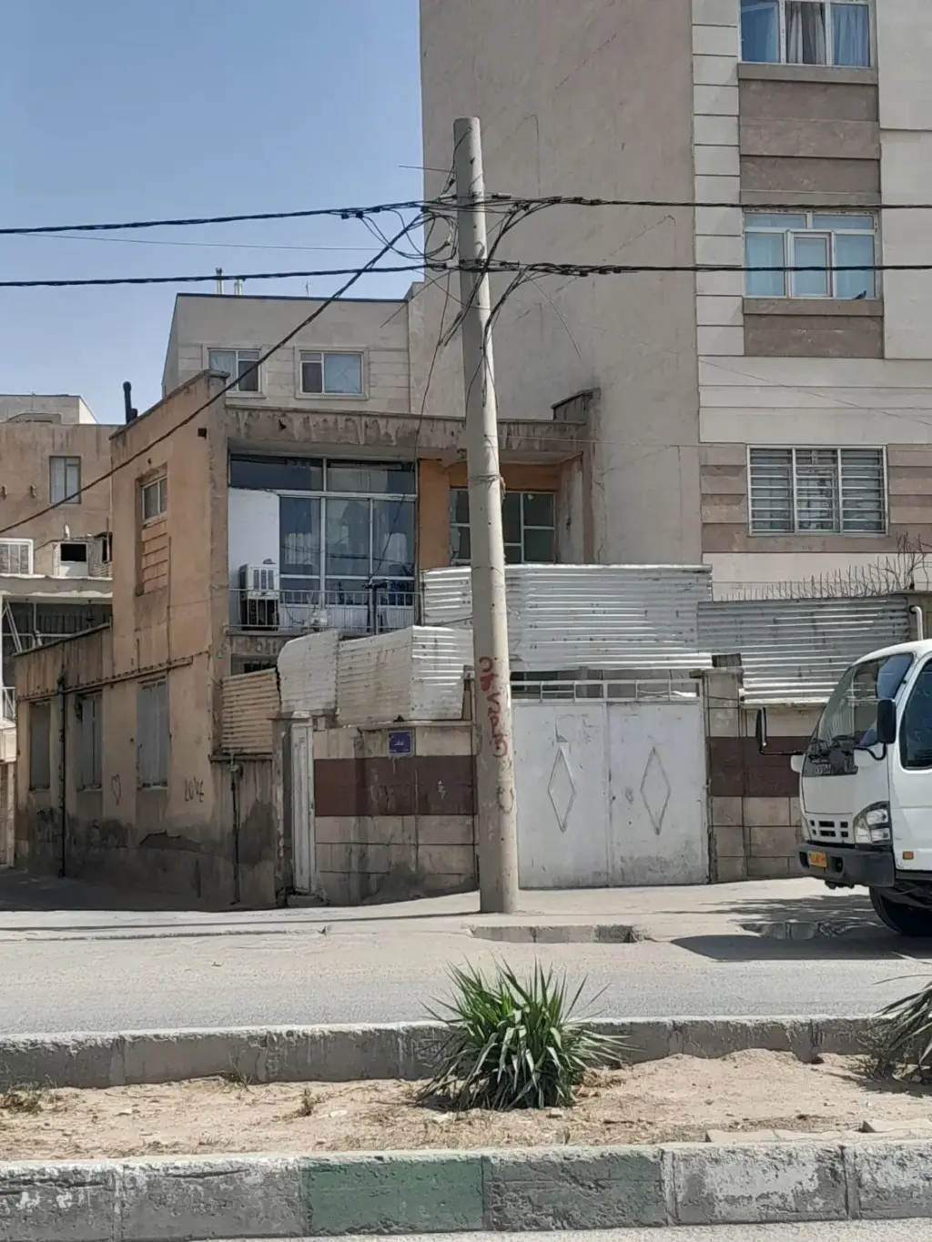 فروش زمین و کلنگی 133 متری در دستغیب