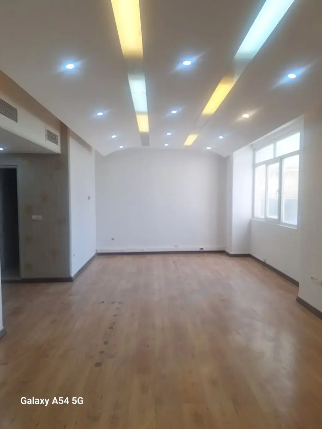 اجاره اداری و تجاری 80 متری در نصرت