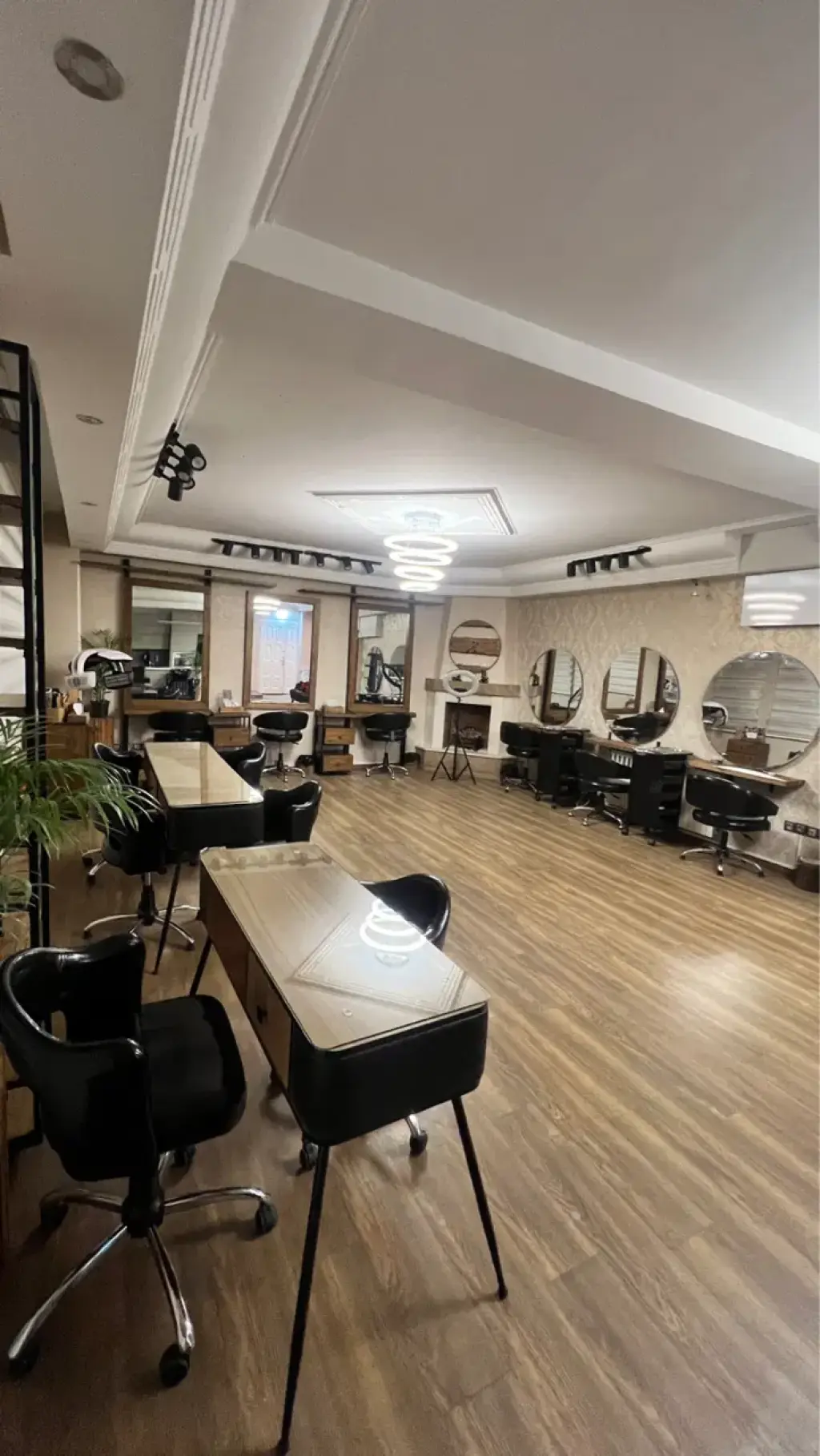 اجاره اداری و تجاری 120 متری در سعادتآباد