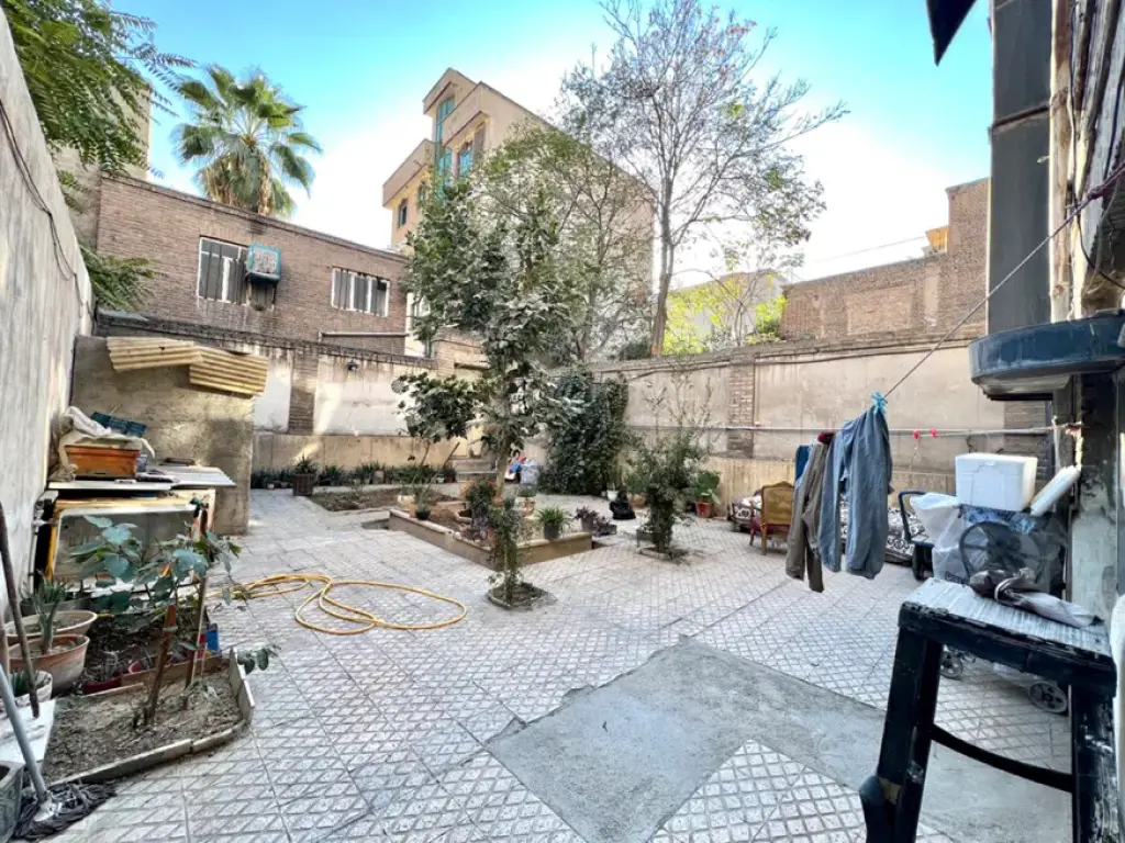 فروش خانه و ویلا 175 متری در سنگلج (شاپور) - تصویر 2