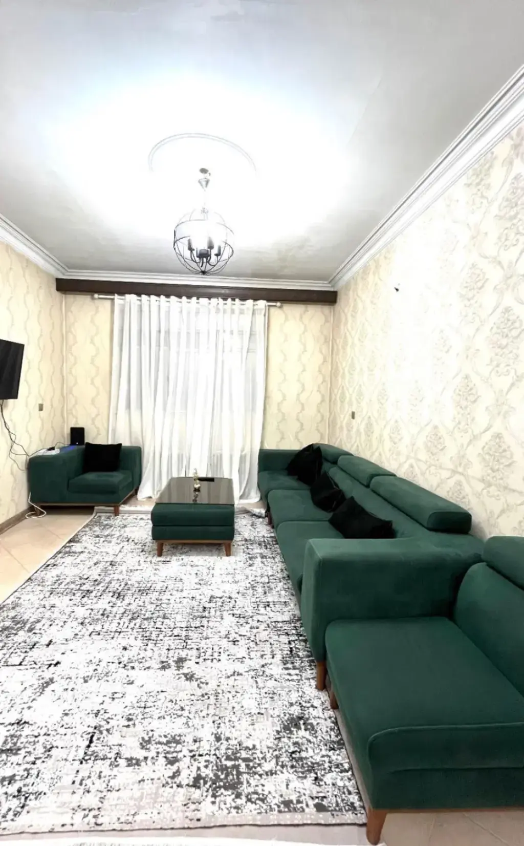 اجاره آپارتمان 83 متری در صادقیه
