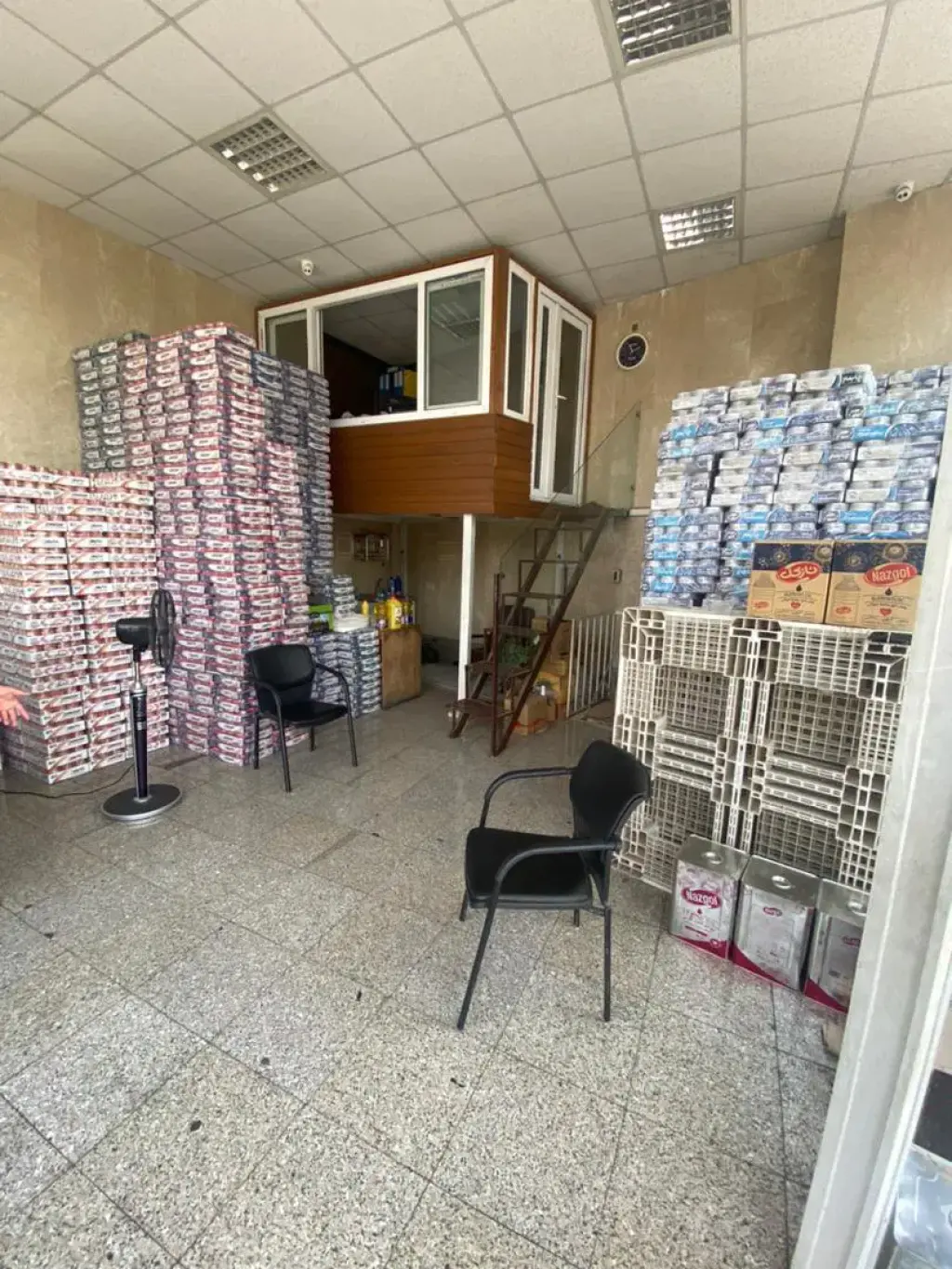 فروش اداری و تجاری 57 متری در مولوی