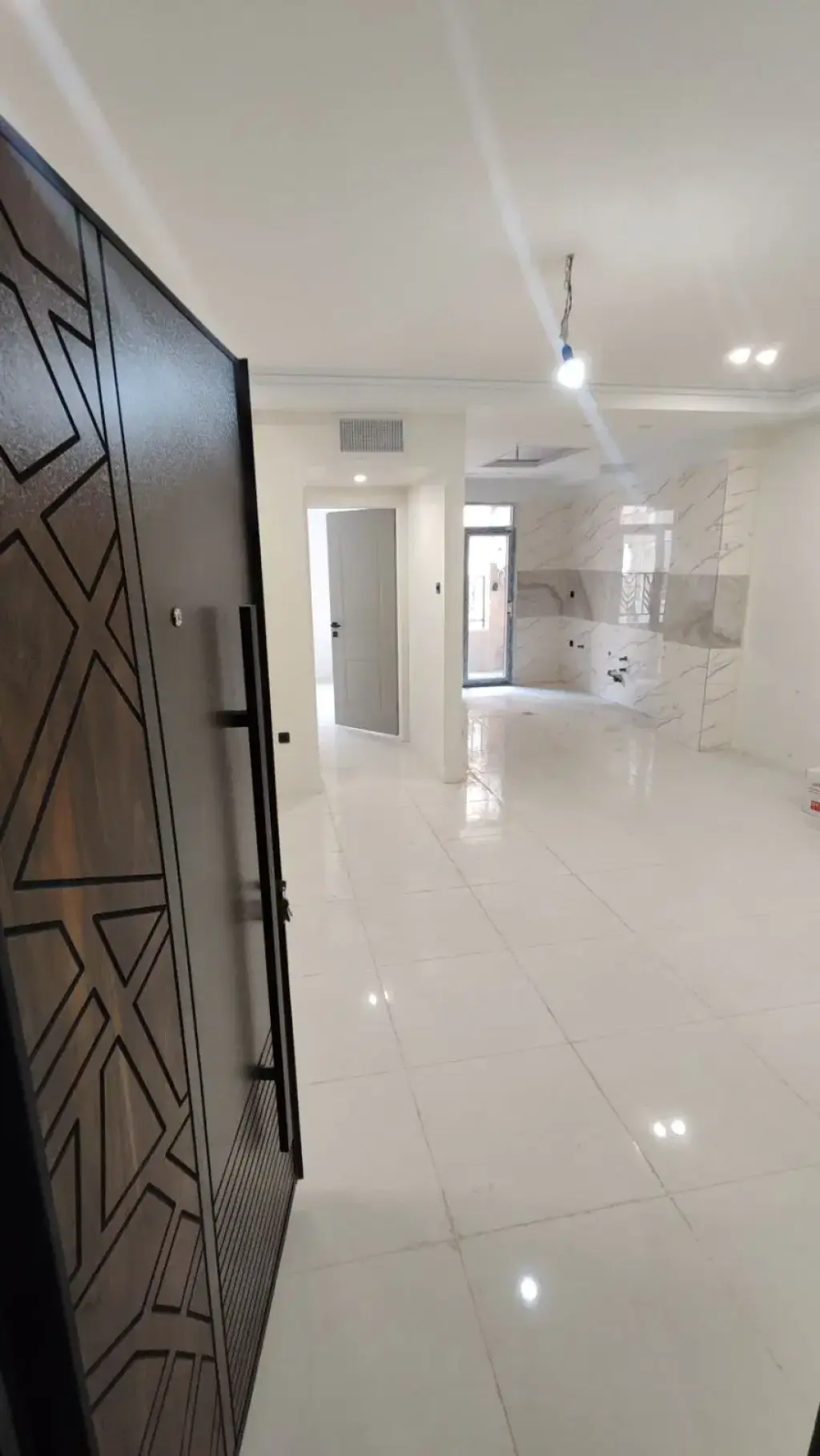 فروش آپارتمان 65 متری در مینای شمالی (مخبر)